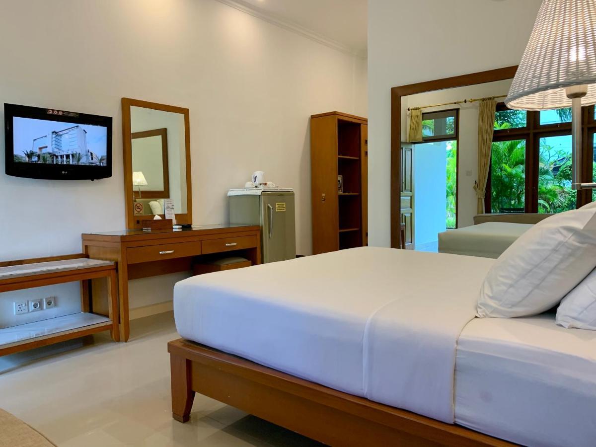 Febri'S Hotel & Spa Kuta  Exterior photo